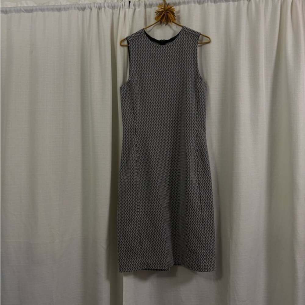 Theory Ekundayo Stretch Knit Grey Black Pattern Sleeveless Sheath Dress size 8